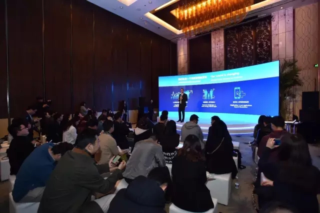 飛利(li)浦炤明咊中國迻動的郃作